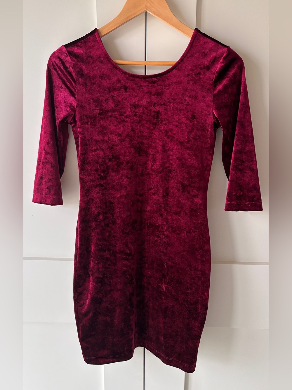 Forever 21 Velvet Long Sleeve Bodycon Dress - Burgundy